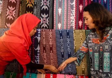 The Ambon Manise Shop Memanfaatkan Aplikasi WhatsApp Business