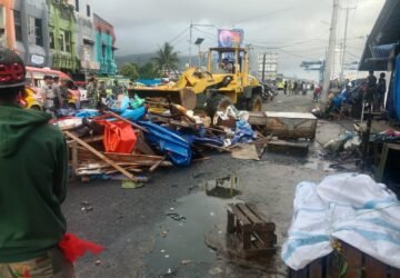 Penertiban Pedagang Kaki Lima di Pasar Mardika Ambon