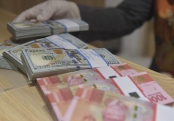 Yes Rupiah Perkasa, Dolar Keok dan Balik ke Level Rp15.900-an