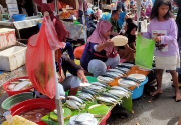 Harga Ikan Turun Drastis di Pasar Mardika Ambon Hari Ini 1 Mei 2024